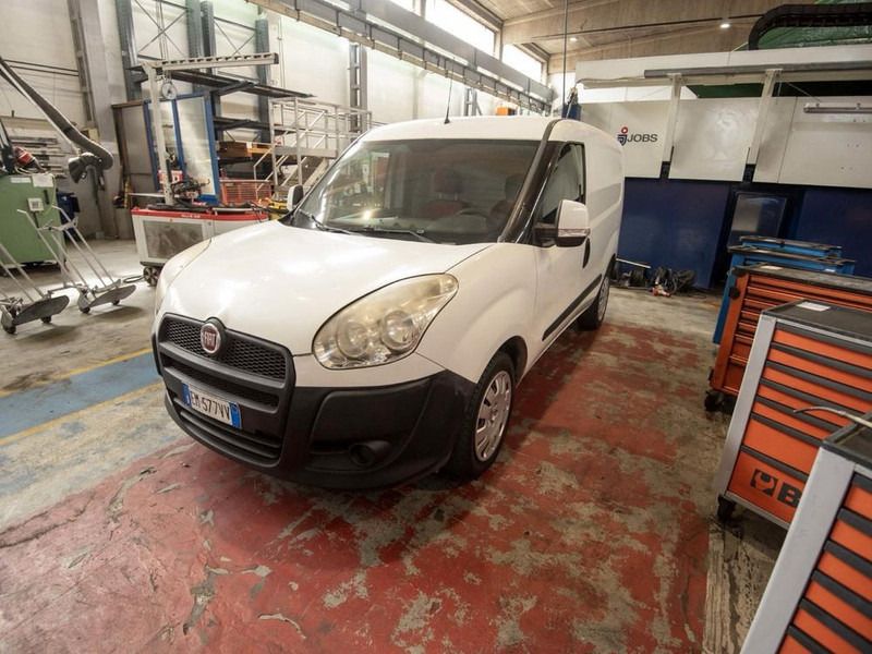 Fiat DOBLO' - Van panel: gambar 2 Fiat DOBLO' - Van panel: gambar 2