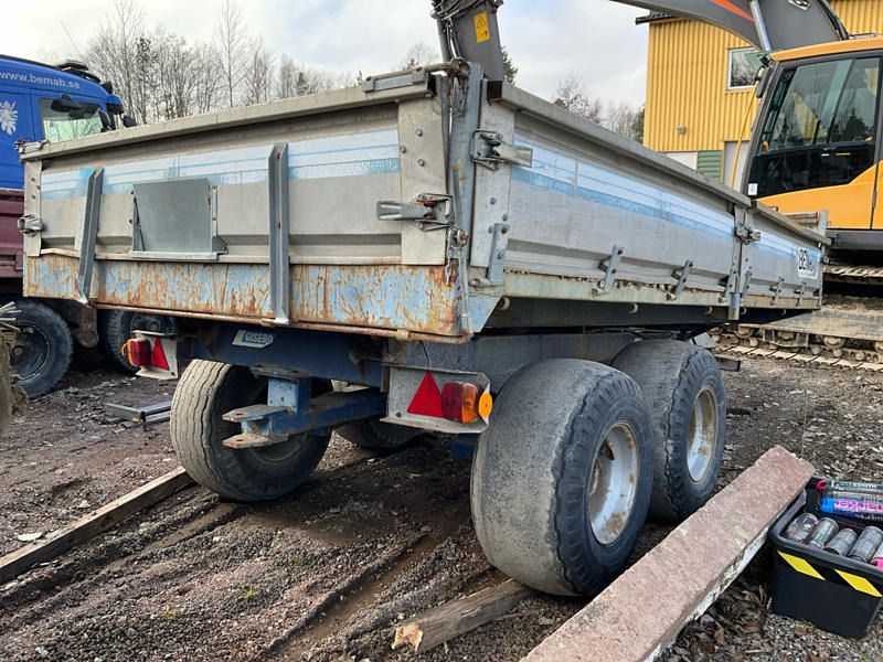 Gisebo - Trailer jungkit: gambar 3 Gisebo - Trailer jungkit: gambar 3