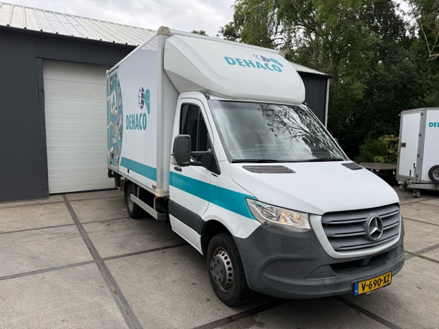 Mercedes-Benz Sprinter 519 FG 4x2 - Van panel: gambar 2 Mercedes-Benz Sprinter 519 FG 4x2 - Van panel: gambar 2