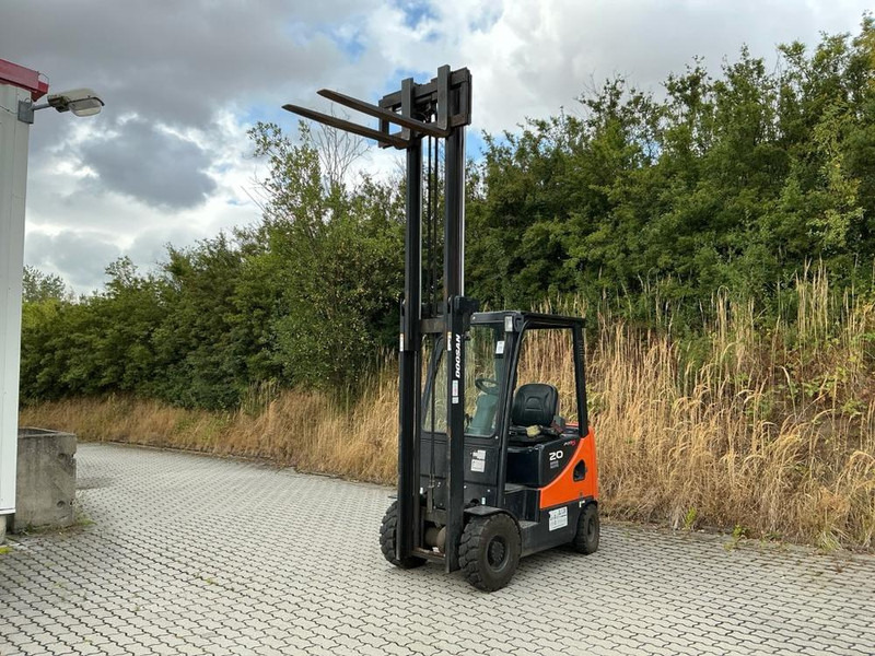 Doosan D209C-5 - Peralatan konstruksi: gambar 2 Doosan D209C-5 - Peralatan konstruksi: gambar 2