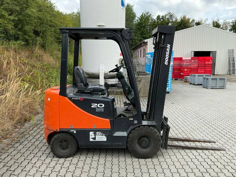 Doosan D209C-5 - Peralatan konstruksi: gambar 4 Doosan D209C-5 - Peralatan konstruksi: gambar 4