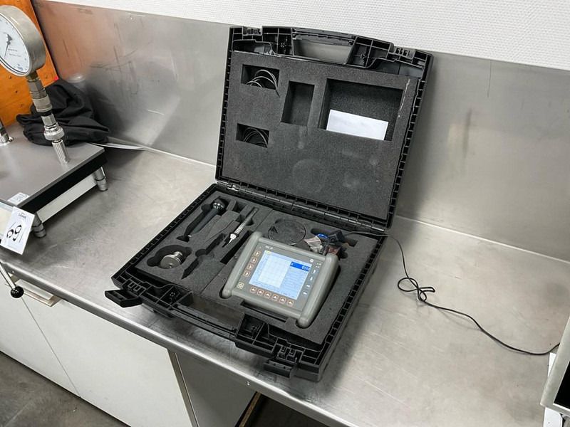 Peralatan konstruksi GE MIC 20 TFT: gambar 1