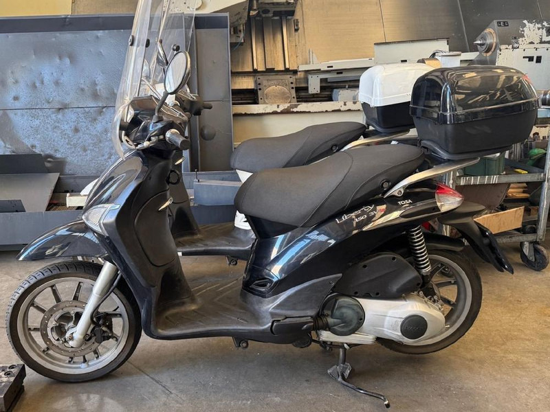 Peralatan konstruksi Piaggio M73501: gambar 1