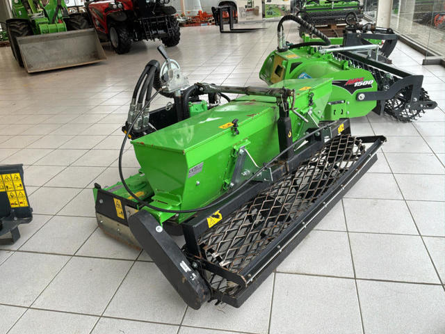 R2 MTZ-135 - Peralatan konstruksi: gambar 2 R2 MTZ-135 - Peralatan konstruksi: gambar 2