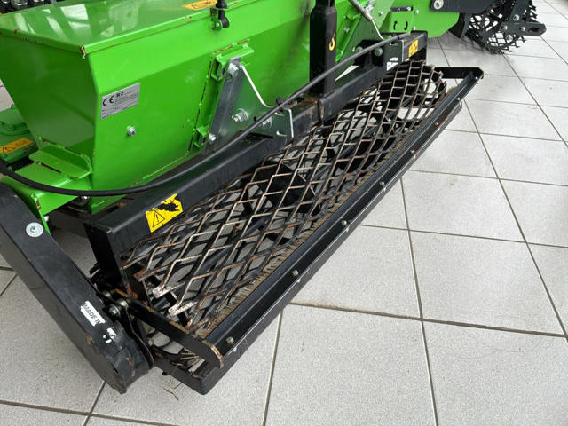 R2 MTZ-135 - Peralatan konstruksi: gambar 5 R2 MTZ-135 - Peralatan konstruksi: gambar 5