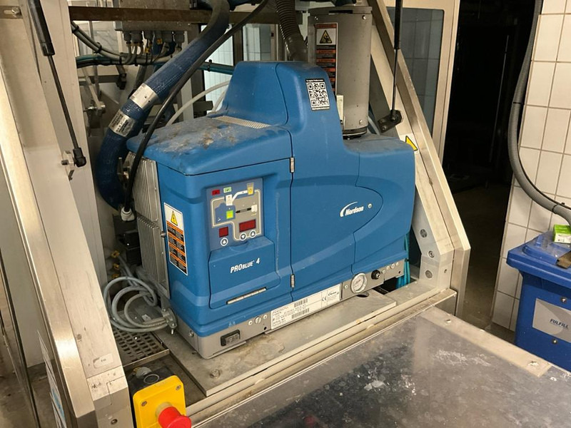 Mesin pengemas Tetra Pak Cardboard Packer: gambar 12 Mesin pengemas Tetra Pak Cardboard Packer: gambar 12