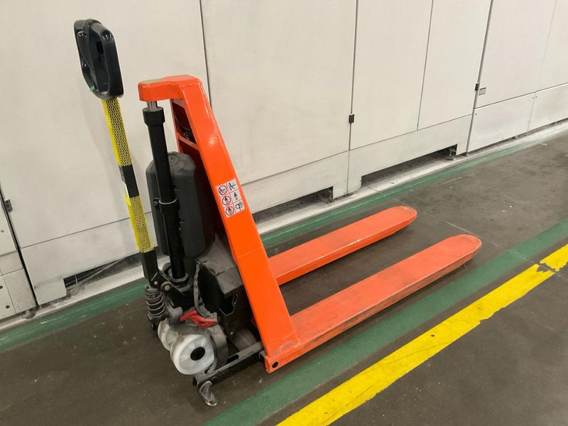Toyota HHL 100 - Forklift: gambar 2 Toyota HHL 100 - Forklift: gambar 2