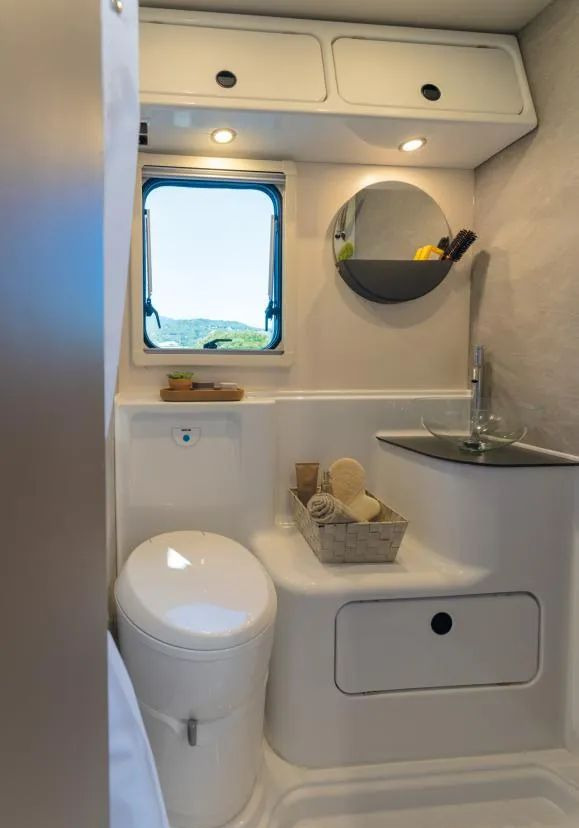 Ford Transit RIMOR KILIG 9 - Camper: gambar 2 Ford Transit RIMOR KILIG 9 - Camper: gambar 2
