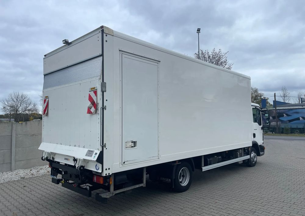 MAN TGL 8.190 KLIMA , PODUSZKI! - Truk box: gambar 5 MAN TGL 8.190 KLIMA , PODUSZKI! - Truk box: gambar 5