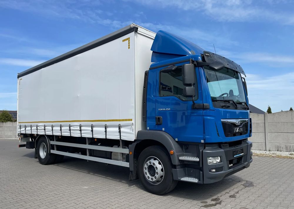 MAN TGM 18.250 Ładownośc 9,8 tony! - Truk flatbed: gambar 5 MAN TGM 18.250 Ładownośc 9,8 tony! - Truk flatbed: gambar 5