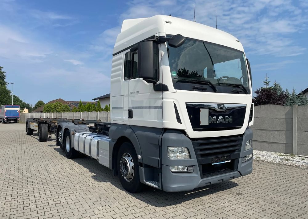 MAN TGX XLX 26.460 BDF - Pengangkut kontainer/ Container truck: gambar 2 MAN TGX XLX 26.460 BDF - Pengangkut kontainer/ Container truck: gambar 2