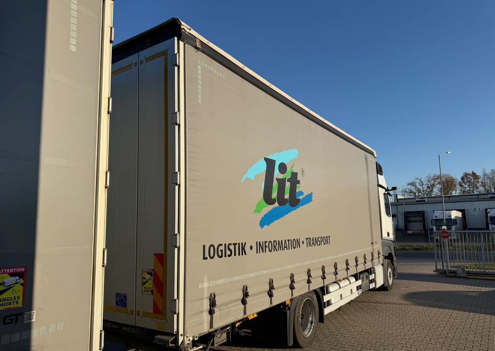 Mercedes-Benz ACTROS 1845 Zestaw przestrzenny przejazdowy120m3 - Truk dengan terpal samping: gambar 5 Mercedes-Benz ACTROS 1845 Zestaw przestrzenny przejazdowy120m3 - Truk dengan terpal samping: gambar 5