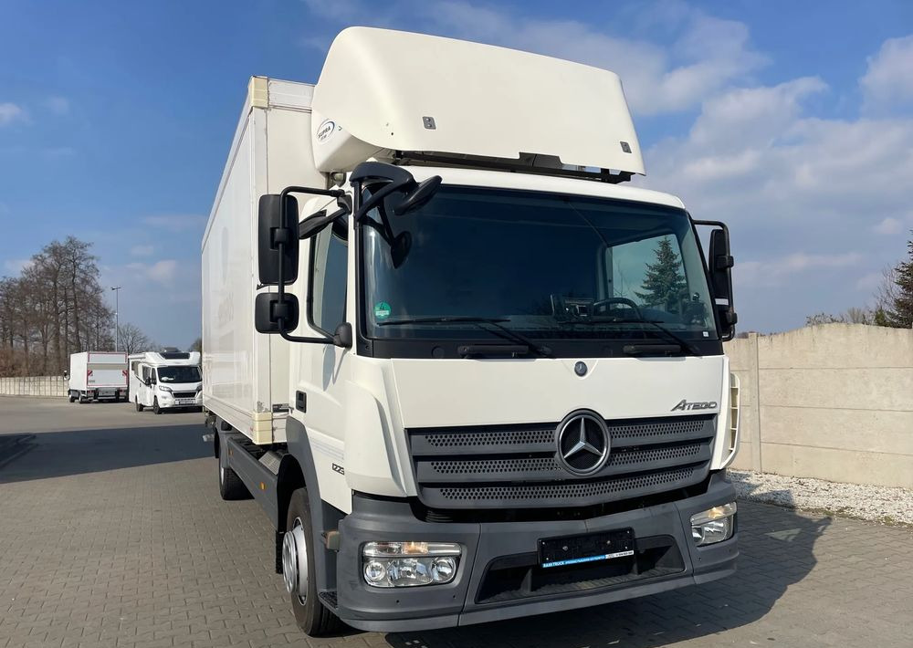 Mercedes-Benz ATEGO 1223/ CHŁODNIA/ 15 PALET - Truk berpendingin: gambar 3 Mercedes-Benz ATEGO 1223/ CHŁODNIA/ 15 PALET - Truk berpendingin: gambar 3