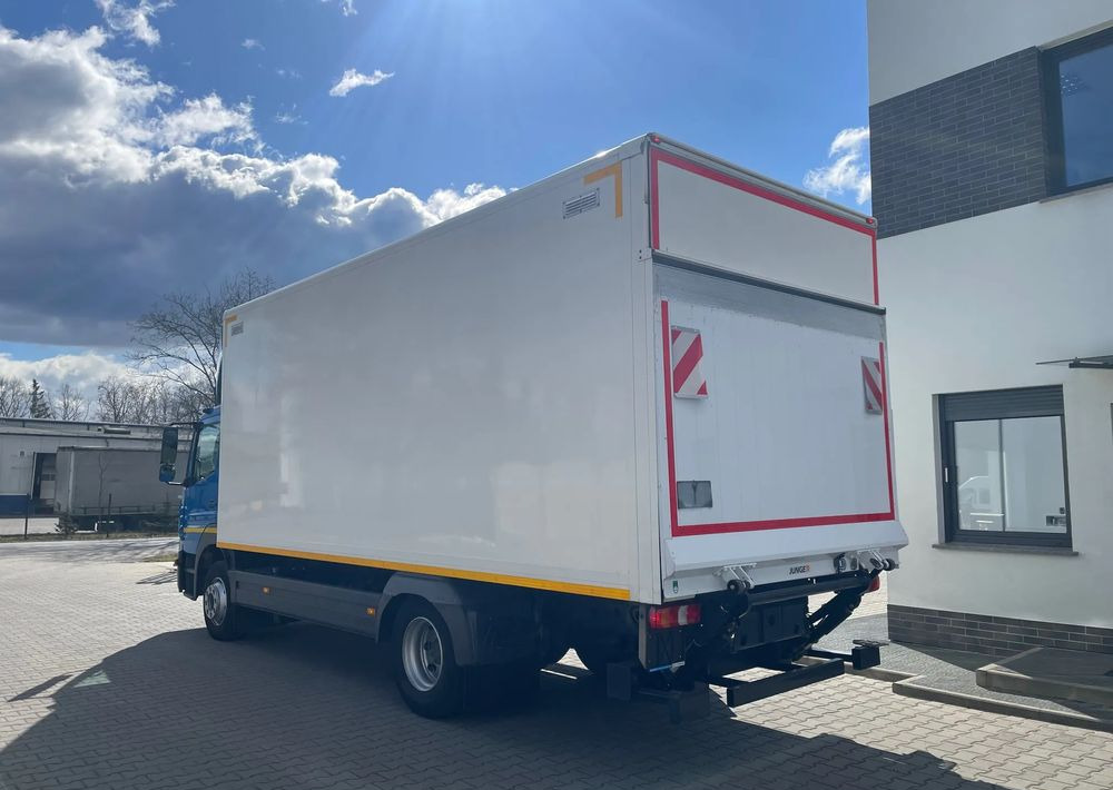 Mercedes-Benz ATEGO 1318, kontener 6,2m, ładowność 7,5 tony! - Truk box: gambar 3 Mercedes-Benz ATEGO 1318, kontener 6,2m, ładowność 7,5 tony! - Truk box: gambar 3