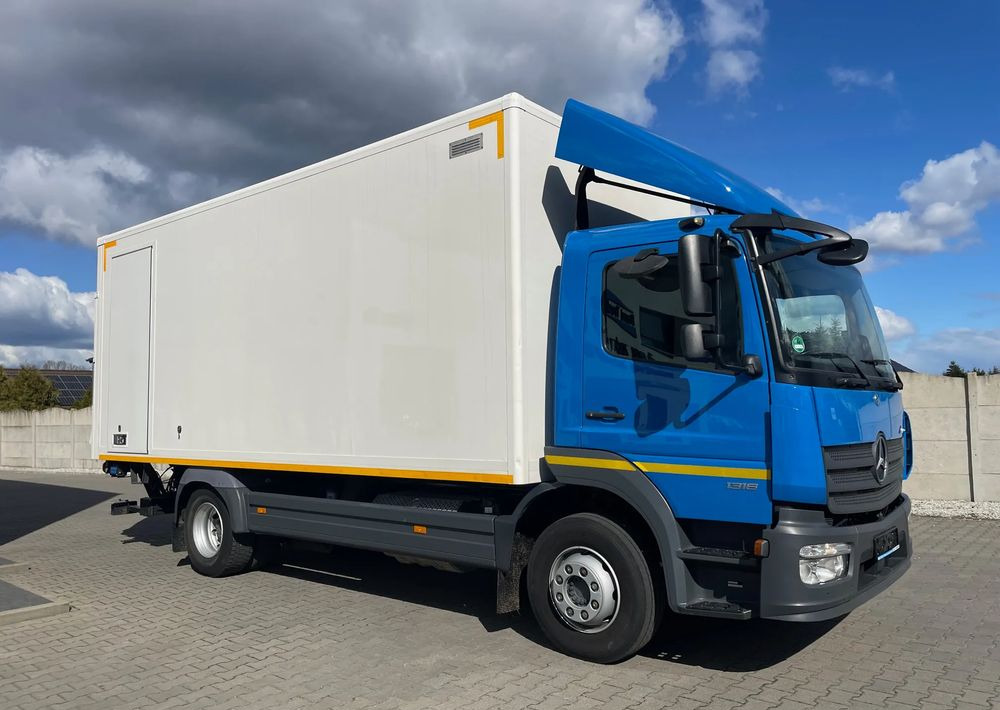 Mercedes-Benz ATEGO 1318, kontener 6,2m, ładowność 7,5 tony! - Truk box: gambar 5 Mercedes-Benz ATEGO 1318, kontener 6,2m, ładowność 7,5 tony! - Truk box: gambar 5