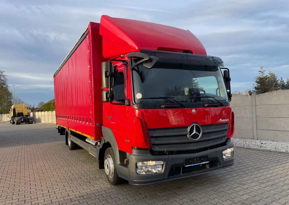 Mercedes-Benz ATEGO 818, Klima, webasto, 17 euro palet! - Truk dengan terpal samping: gambar 3 Mercedes-Benz ATEGO 818, Klima, webasto, 17 euro palet! - Truk dengan terpal samping: gambar 3