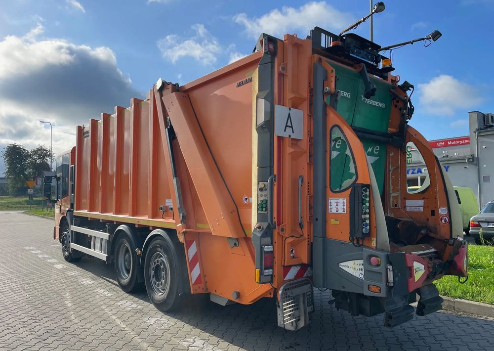 Mercedes-Benz MB ECONIC 1835 ŚMIECIARKA ZOLLER MEDIUM X2 - Truk sampah: gambar 3 Mercedes-Benz MB ECONIC 1835 ŚMIECIARKA ZOLLER MEDIUM X2 - Truk sampah: gambar 3