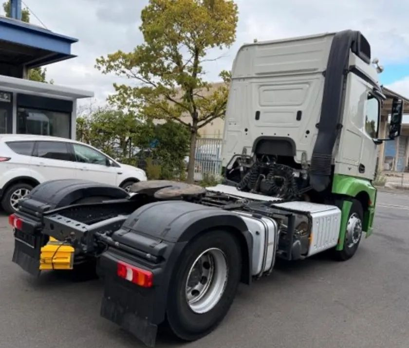 Mercedes-Benz ACTROS 1848 HAD/ 4X4/ HYDRAULIKA - Tractor head: gambar 3 Mercedes-Benz ACTROS 1848 HAD/ 4X4/ HYDRAULIKA - Tractor head: gambar 3