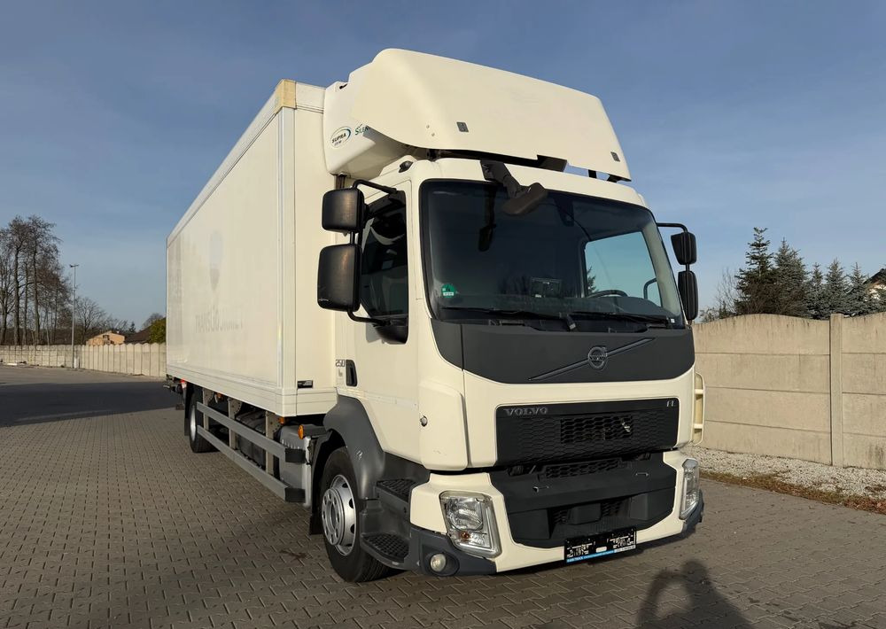 Volvo FL 16.250/ 19 PALET/ Ładownośc 6 ton/ na poduszkach! - Truk berpendingin: gambar 4 Volvo FL 16.250/ 19 PALET/ Ładownośc 6 ton/ na poduszkach! - Truk berpendingin: gambar 4