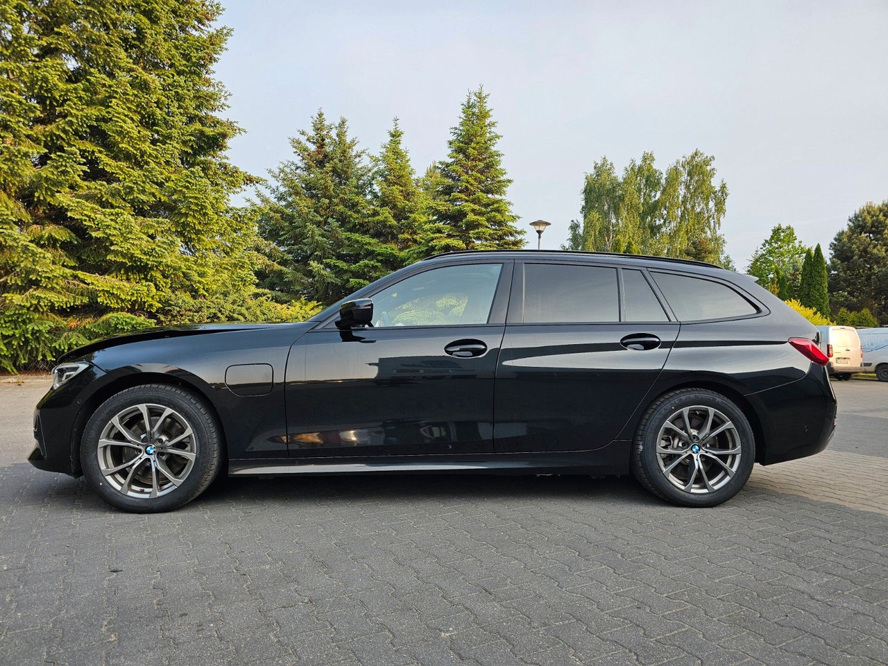 BMW 320e xDrive Touring Sport Automatic Sehr gepfleg - Mobil: gambar 3 BMW 320e xDrive Touring Sport Automatic Sehr gepfleg - Mobil: gambar 3