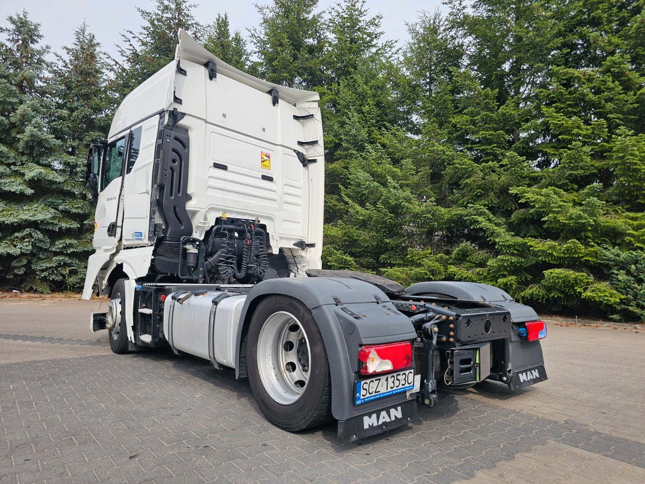 MAN TGX 18.510 XXL INTARDER - Motor , Rahmen 100% OK - Tractor head: gambar 5 MAN TGX 18.510 XXL INTARDER - Motor , Rahmen 100% OK - Tractor head: gambar 5