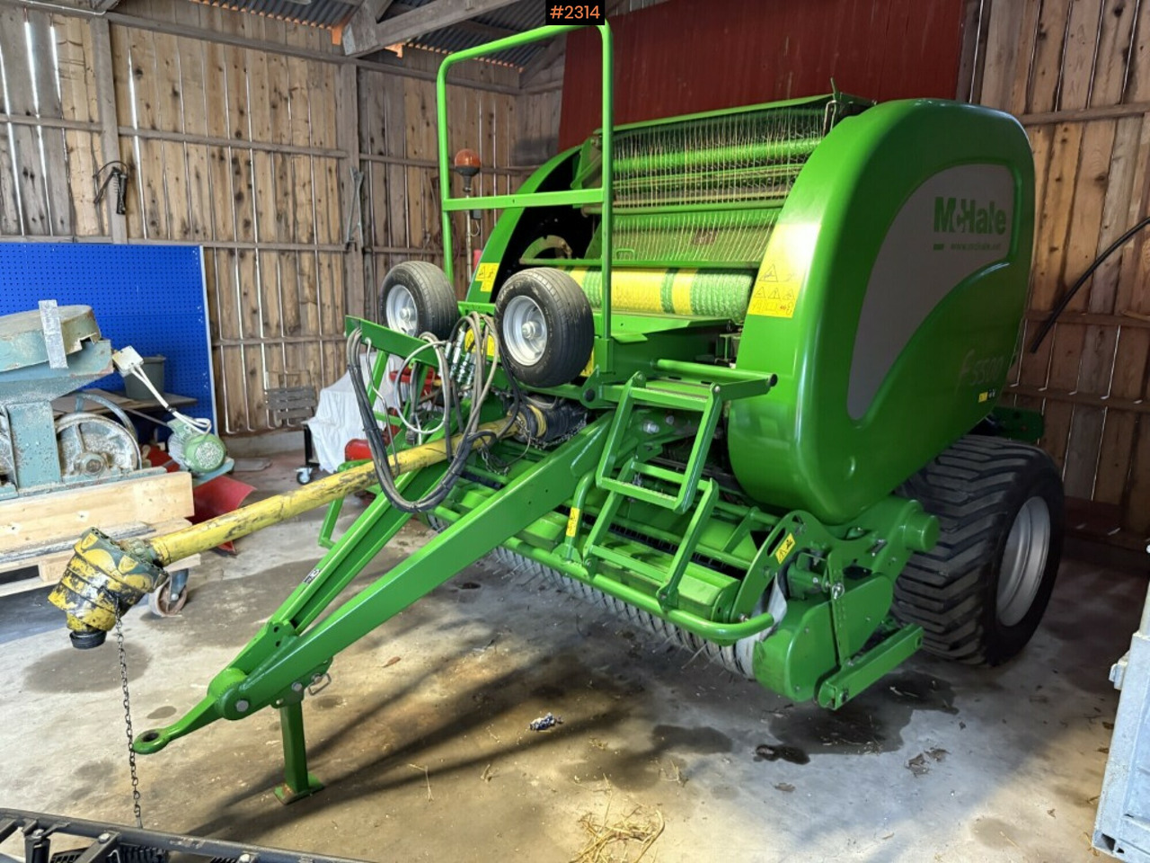 Baler McHale F5500 - Peralatan untuk pembuatan jerami: gambar 1 Baler McHale F5500 - Peralatan untuk pembuatan jerami: gambar 1