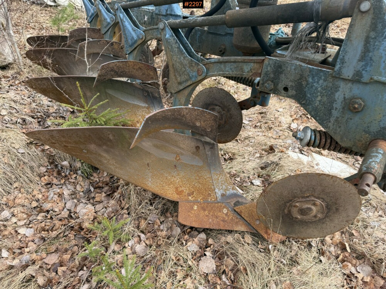 Brick Plough 4 furrow Överum C 487 - Mesin pengolahan tanah: gambar 1 Brick Plough 4 furrow Överum C 487 - Mesin pengolahan tanah: gambar 1