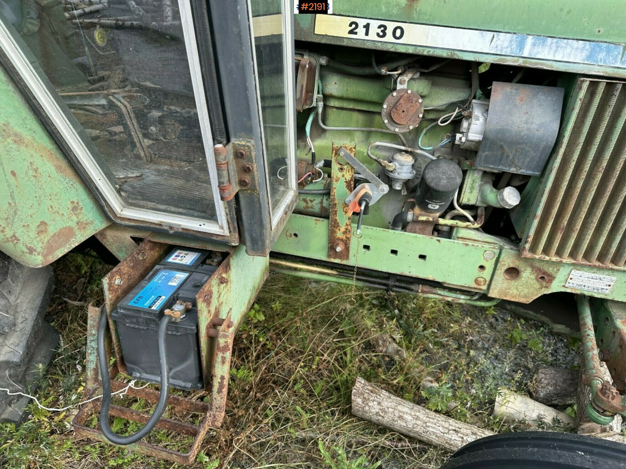 Traktor John Deere 2130 Tractor: gambar 20