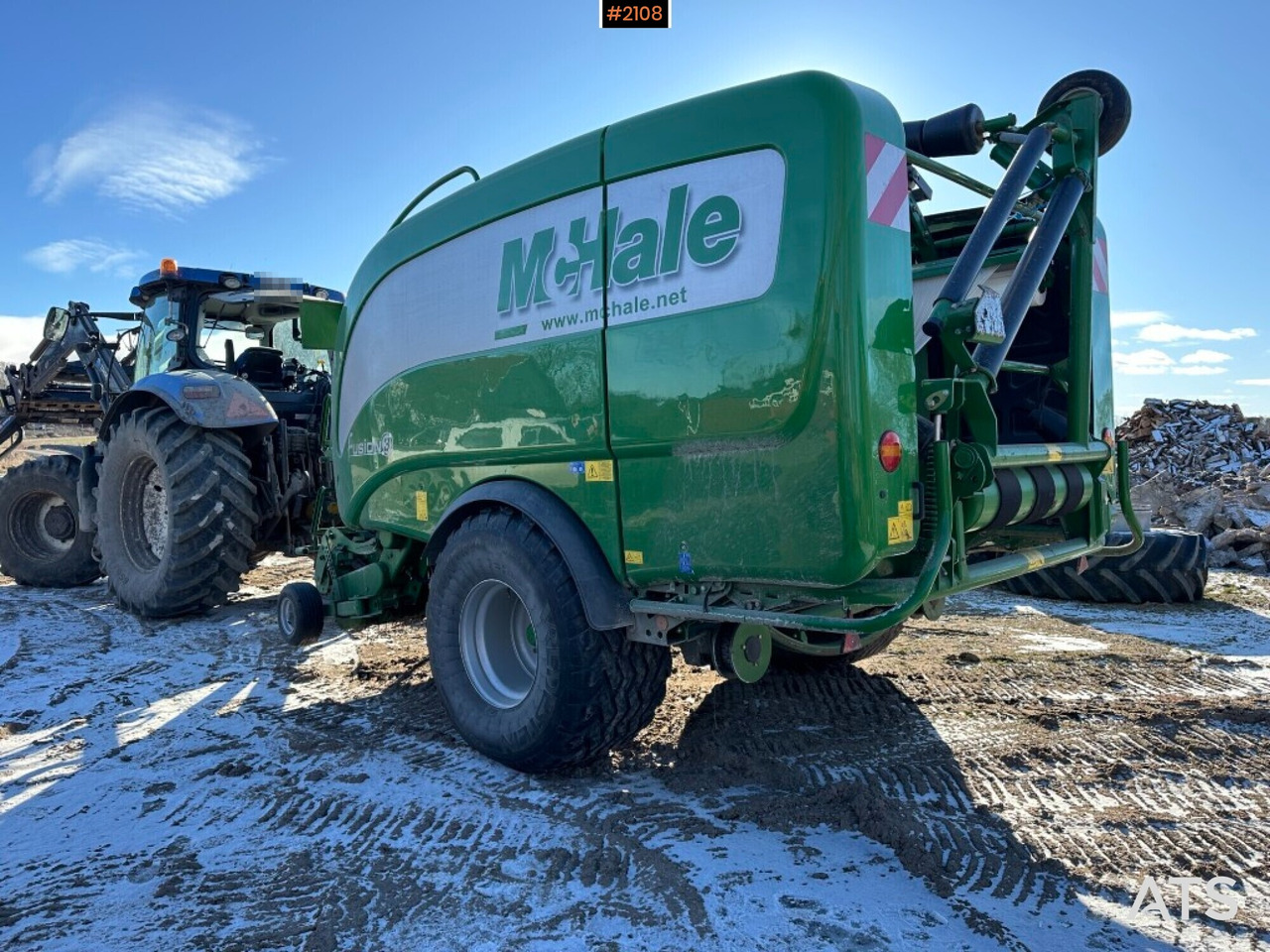 Round baler Mchale fusion 3 only 8490 bales (see video) - Peralatan untuk pembuatan jerami: gambar 3 Round baler Mchale fusion 3 only 8490 bales (see video) - Peralatan untuk pembuatan jerami: gambar 3