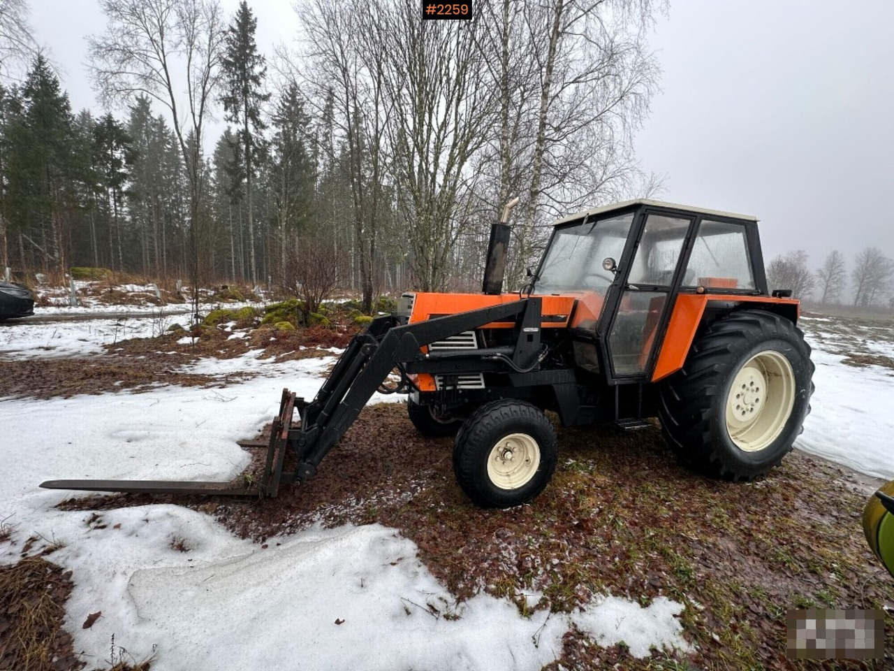 Tractor Ursus C385 Deluxe! with loader and implements - Traktor: gambar 1 Tractor Ursus C385 Deluxe! with loader and implements - Traktor: gambar 1