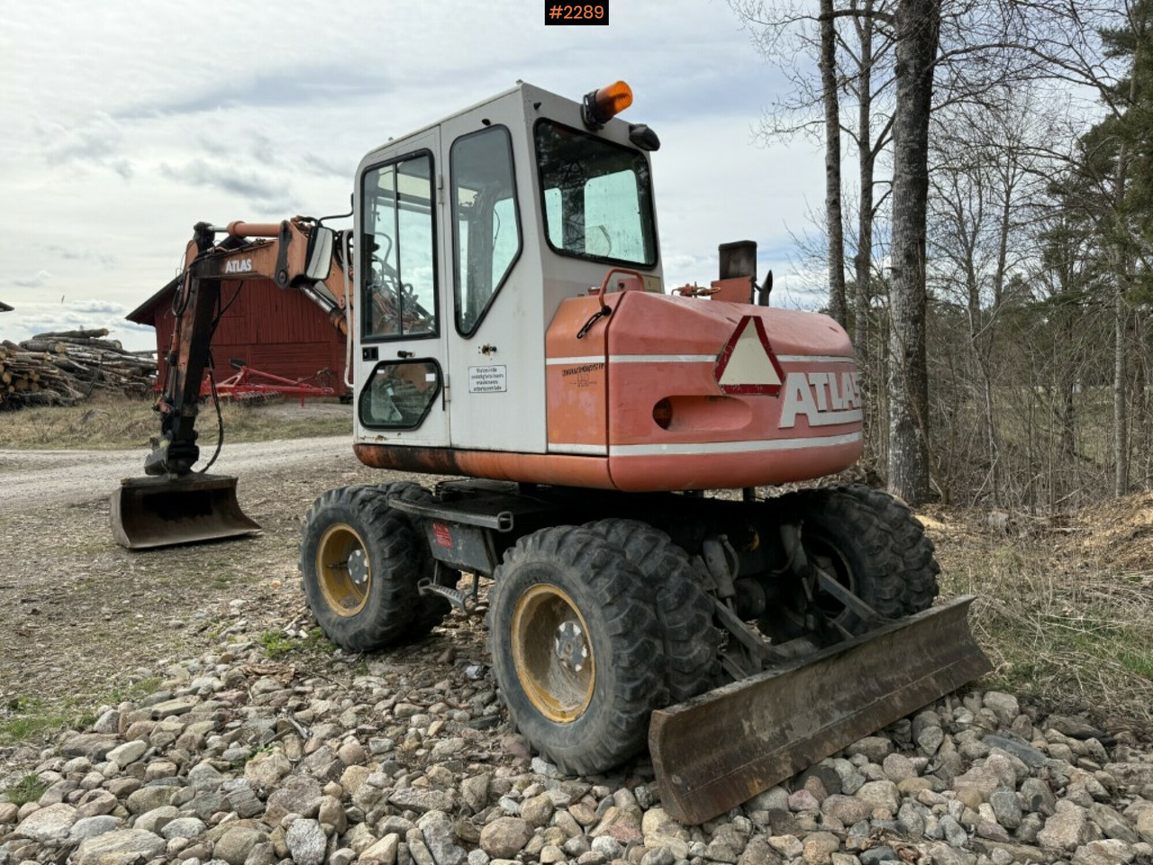 Wheeled excavator Atlas 1004 with attachments - Ekskavator roda: gambar 3 Wheeled excavator Atlas 1004 with attachments - Ekskavator roda: gambar 3