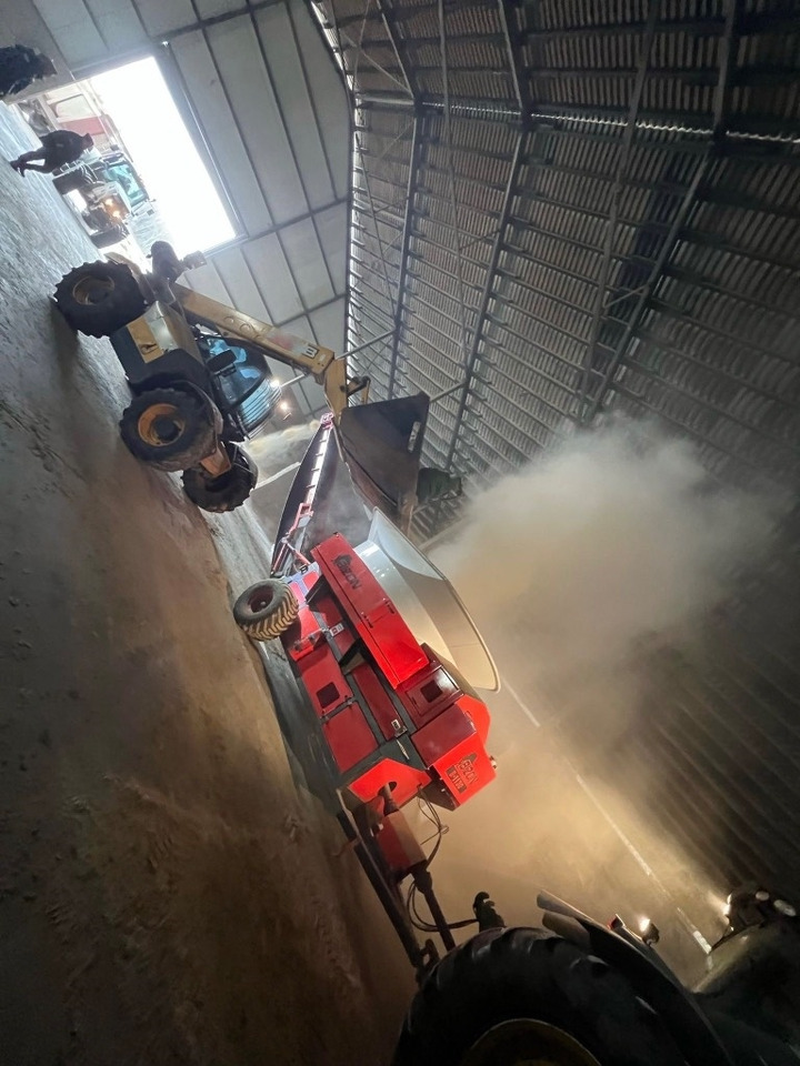 Bizon B-1130 Strohmühle Tub grinder kein Haybuster Stroh - Penghancur jerami: gambar 3 Bizon B-1130 Strohmühle Tub grinder kein Haybuster Stroh - Penghancur jerami: gambar 3