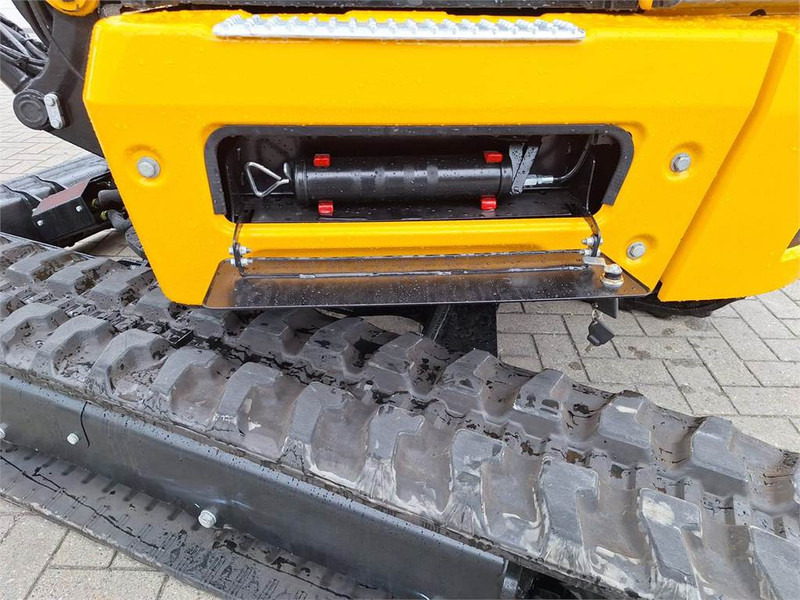 Ekskavator mini JCB 26C-1: gambar 8