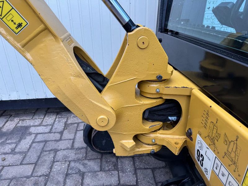Ekskavator mini Caterpillar 301.8 NextGen: gambar 9