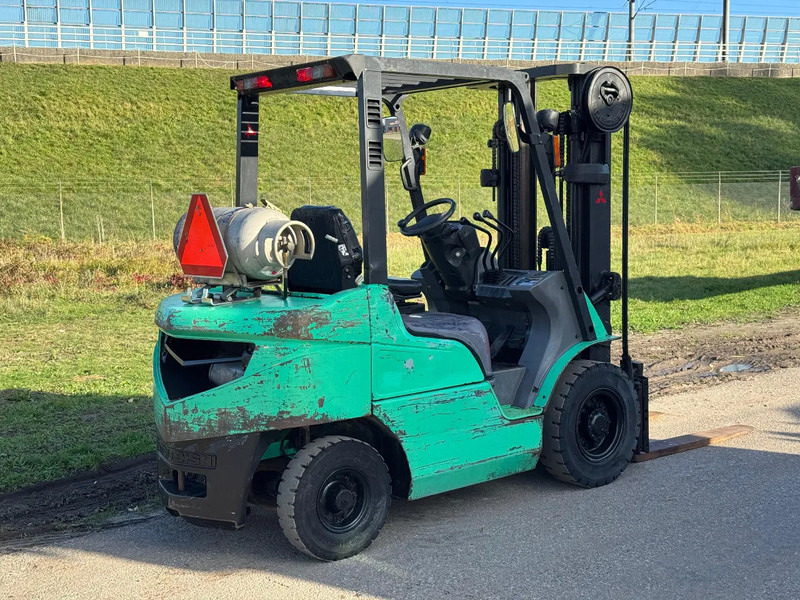 Mitsubishi Triplo Freelift FG25N - Forklift: gambar 4 Mitsubishi Triplo Freelift FG25N - Forklift: gambar 4