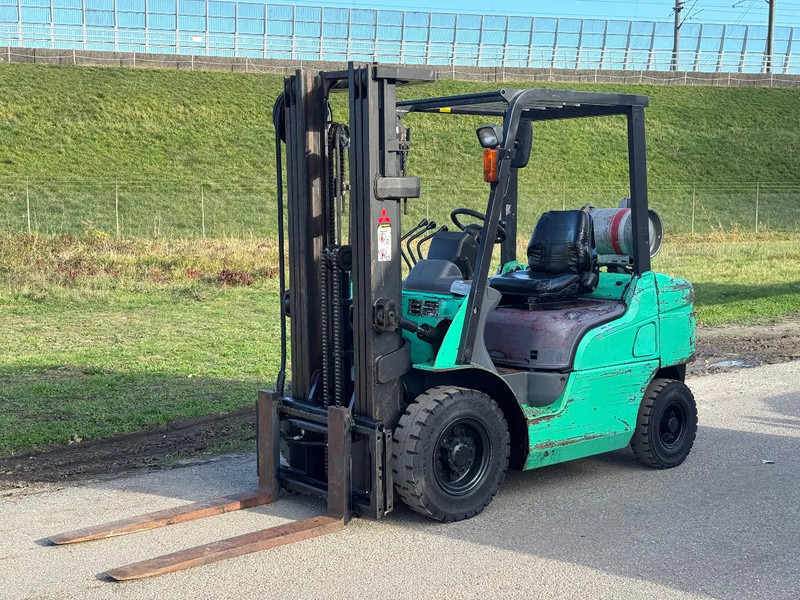 Mitsubishi Triplo Freelift FG25N - Forklift: gambar 1 Mitsubishi Triplo Freelift FG25N - Forklift: gambar 1
