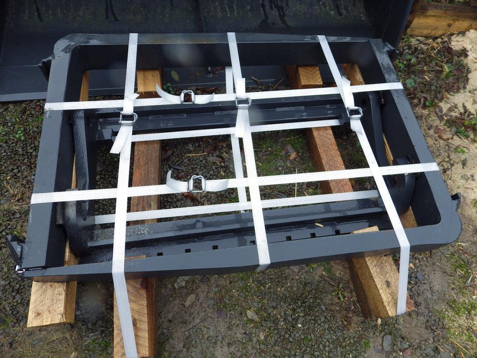 Palettengabel OEM KRAMER WACKER NEUSON (netto 1000,00) - Garpu rumput: gambar 1 Palettengabel OEM KRAMER WACKER NEUSON (netto 1000,00) - Garpu rumput: gambar 1