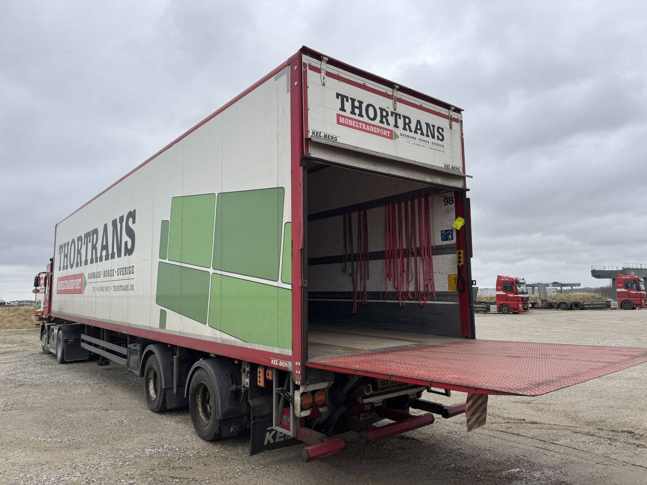 KEL-BERG S35B2 - Semi-trailer kotak tertutup: gambar 3 KEL-BERG S35B2 - Semi-trailer kotak tertutup: gambar 3