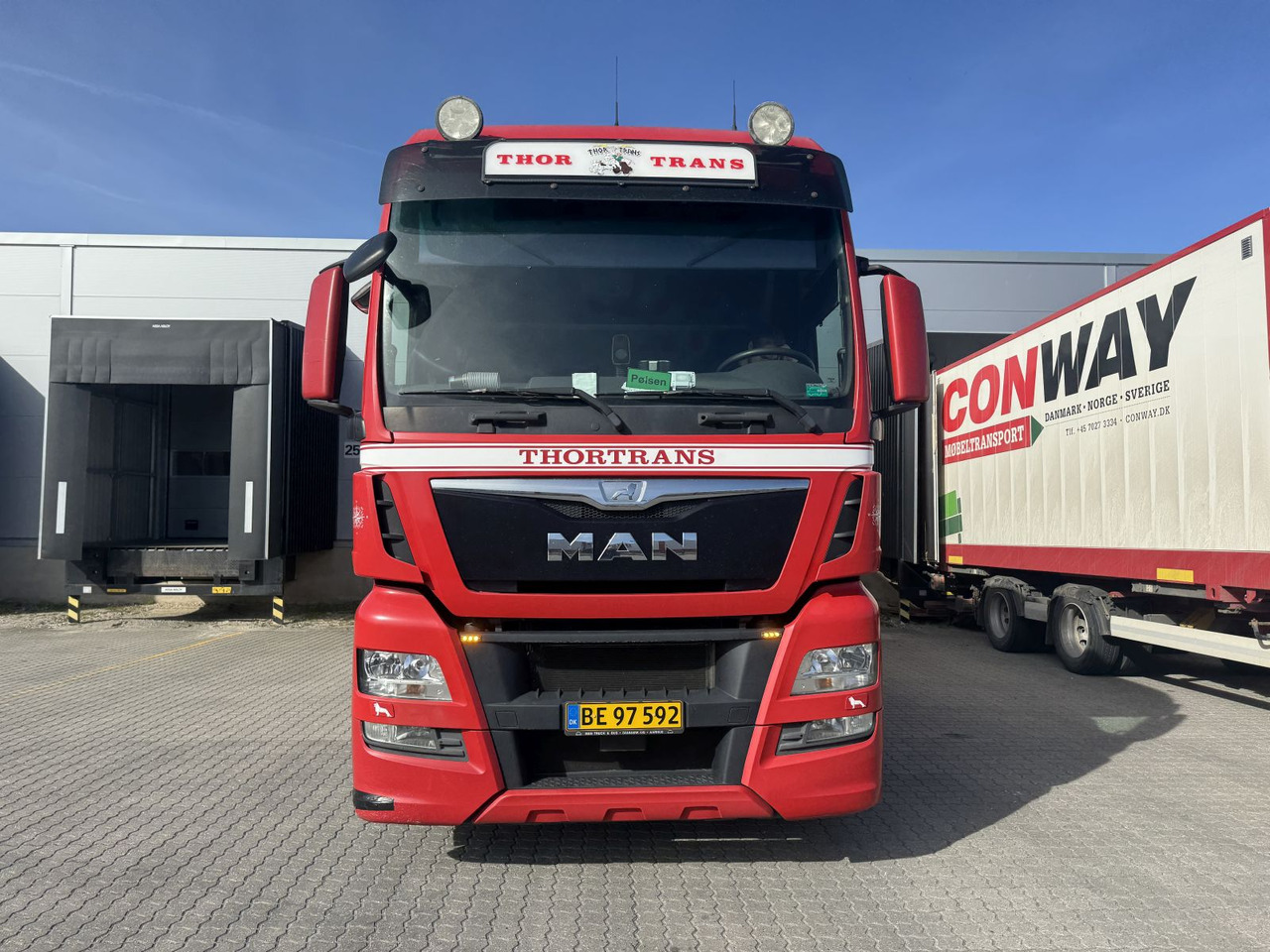 MAN TG, 26. 6x2-2 LL - Truk box: gambar 2 MAN TG, 26. 6x2-2 LL - Truk box: gambar 2