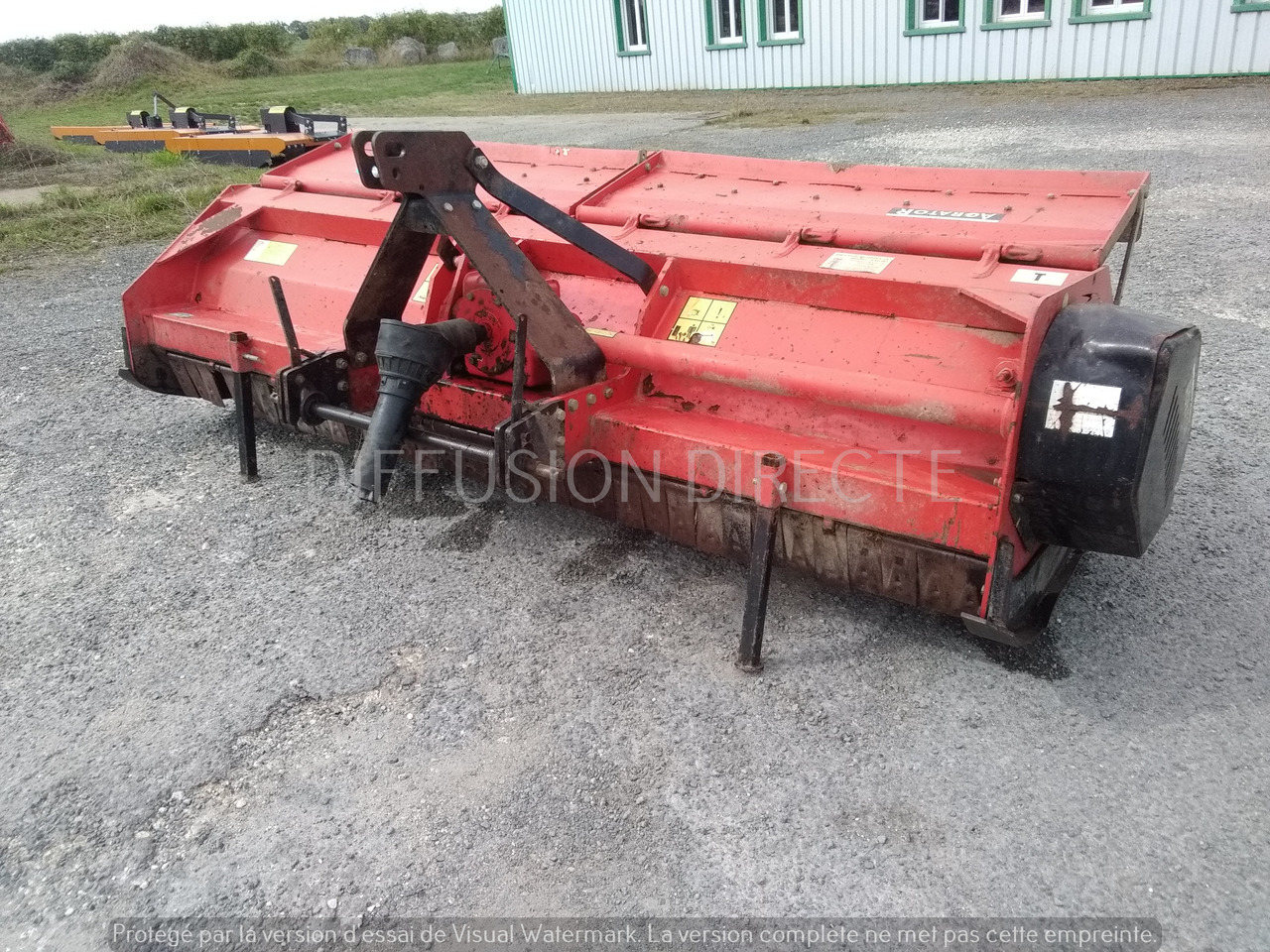 AGRATOR BROYEUR A AXE HORIZONTAL T 3100 - Mulcher kehutanan: gambar 4 AGRATOR BROYEUR A AXE HORIZONTAL T 3100 - Mulcher kehutanan: gambar 4