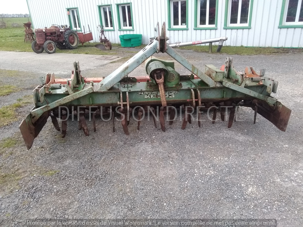 AMAZONE HERSE ROTATIVE KE 303 - Garu putar: gambar 3 AMAZONE HERSE ROTATIVE KE 303 - Garu putar: gambar 3