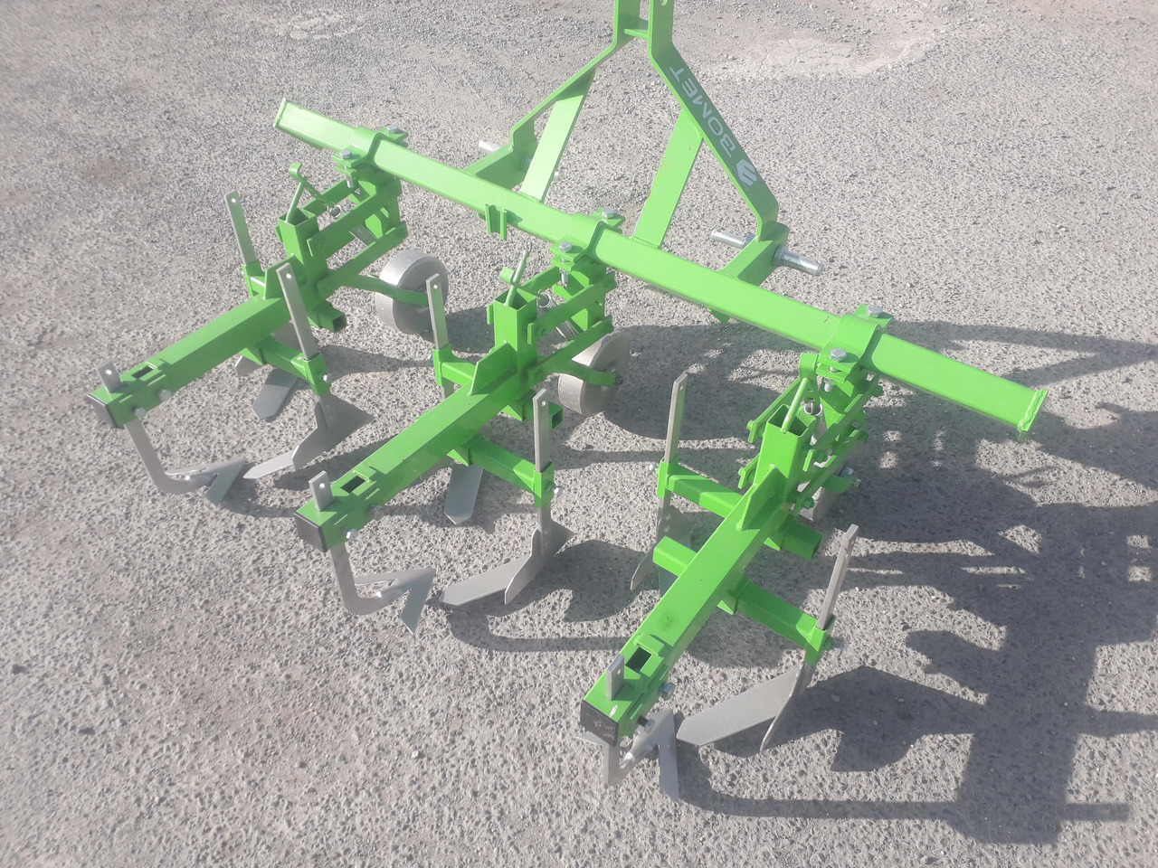 BOMET Bineuse 2 rangs NORMA - Petani: gambar 1 BOMET Bineuse 2 rangs NORMA - Petani: gambar 1