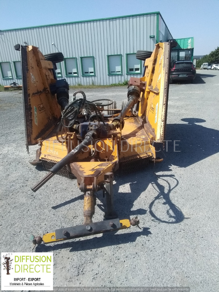 BOMFORD BROYEUR A AXE HORIZONTAL TRI WING 4600 - Mesin pemotong rumput: gambar 1 BOMFORD BROYEUR A AXE HORIZONTAL TRI WING 4600 - Mesin pemotong rumput: gambar 1
