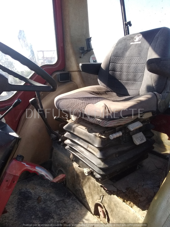 CASE IH TRACTEUR AGRICOLE 845 XL - Traktor: gambar 5 CASE IH TRACTEUR AGRICOLE 845 XL - Traktor: gambar 5