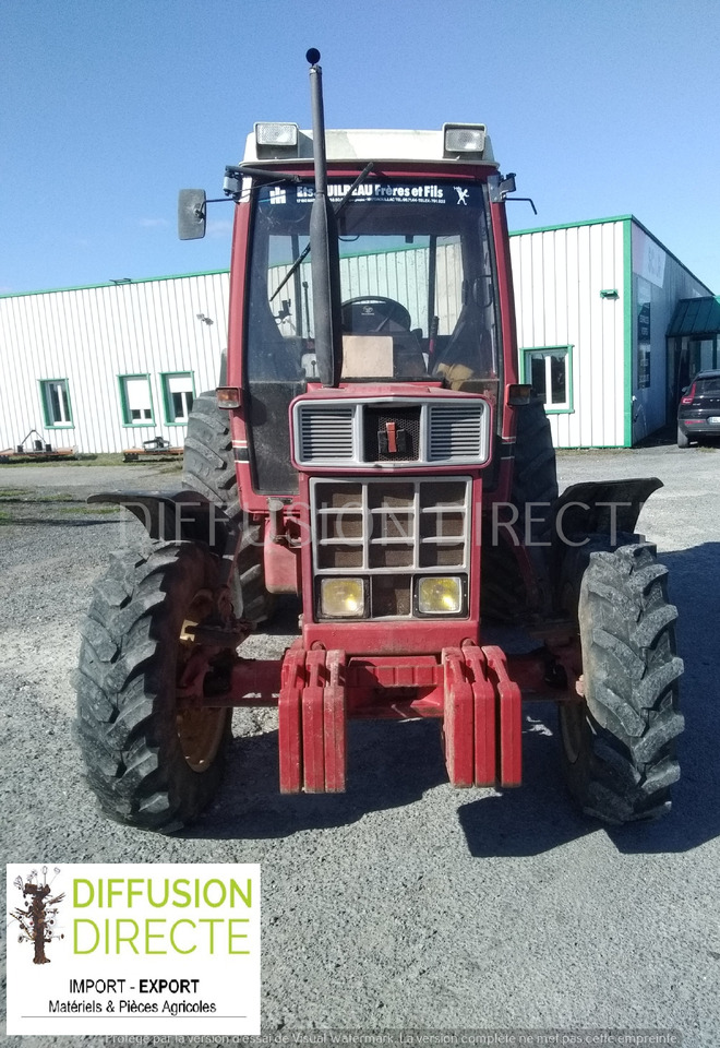 CASE IH TRACTEUR AGRICOLE 845 XL - Traktor: gambar 1 CASE IH TRACTEUR AGRICOLE 845 XL - Traktor: gambar 1