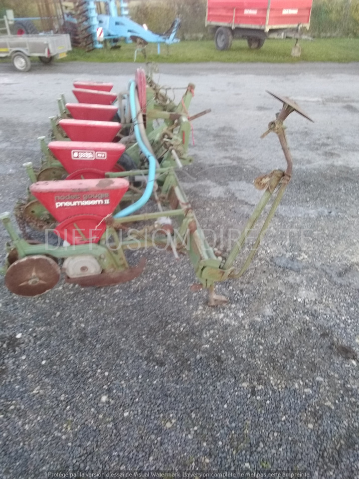 NODET SEMOIR MONOGRAINE PN II - Penabur presisi: gambar 3 NODET SEMOIR MONOGRAINE PN II - Penabur presisi: gambar 3