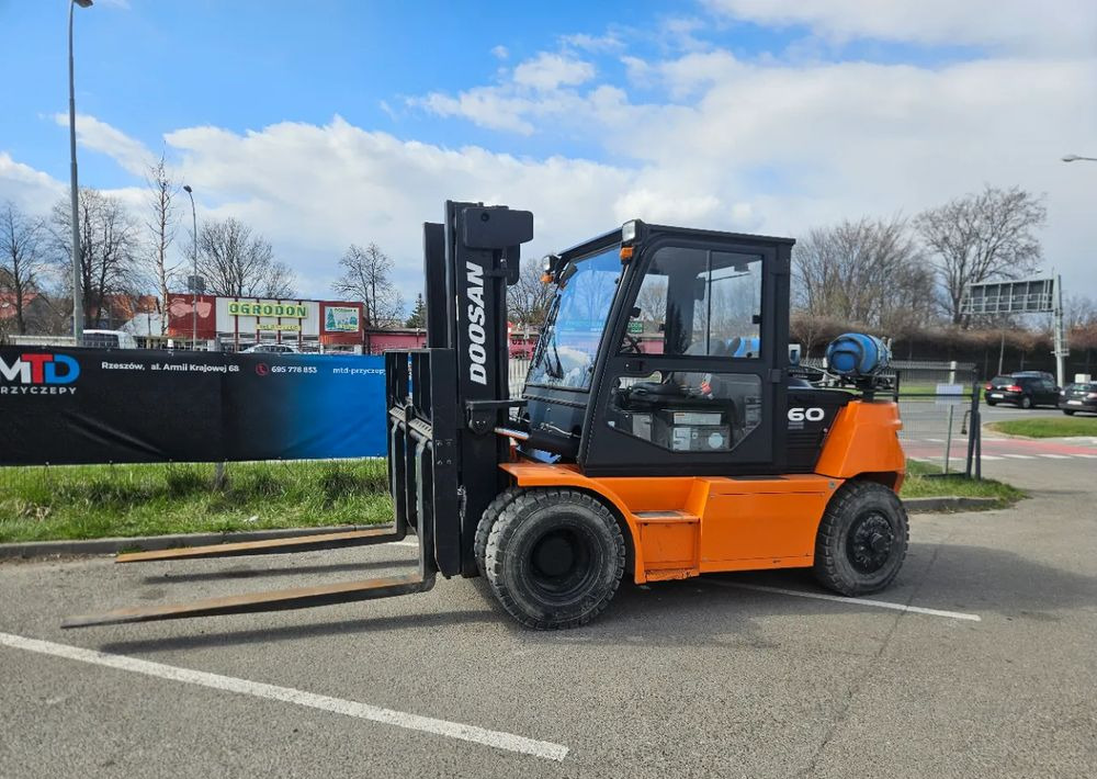 Doosan G60S-7 - Forklift LPG: gambar 1 Doosan G60S-7 - Forklift LPG: gambar 1