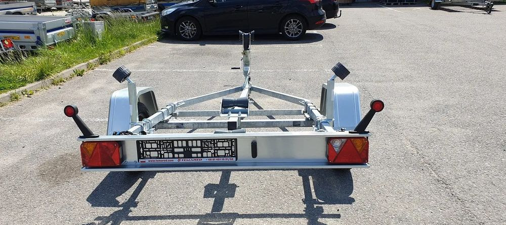 TEMARED B05/055/18 - Trailer perahu: gambar 3 TEMARED B05/055/18 - Trailer perahu: gambar 3