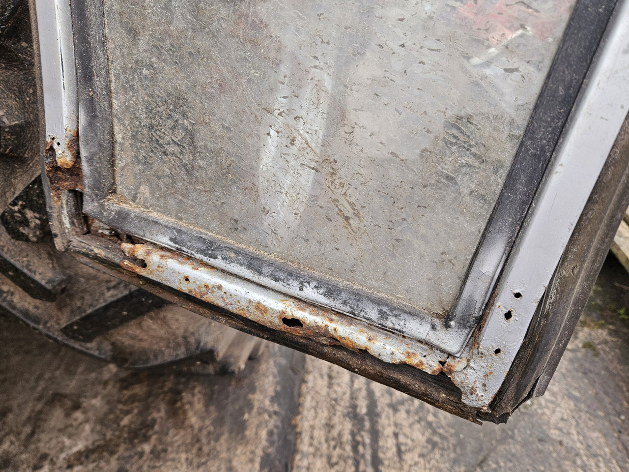 Traktor 1993 MF 390T 4wd tractor, good off farm condition: gambar 10