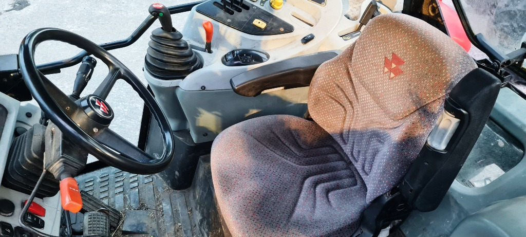 Traktor 2008 MF 5455, Local tractor: gambar 7 Traktor 2008 MF 5455, Local tractor: gambar 7